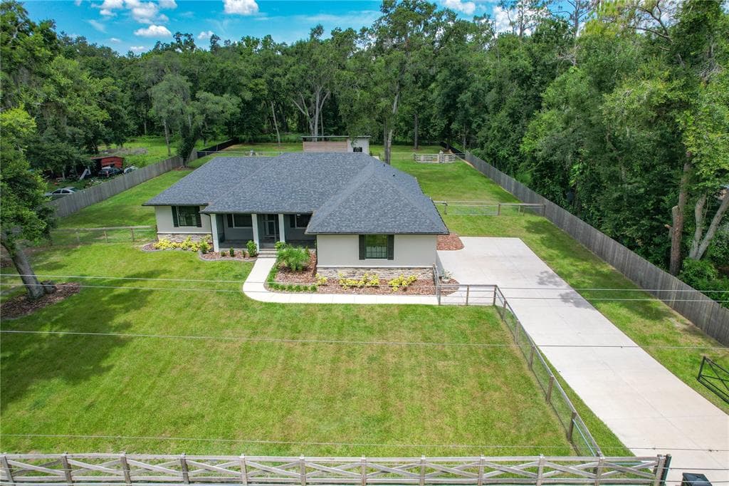 5080 MAPLE DRIVE LAKELAND, FL 33810