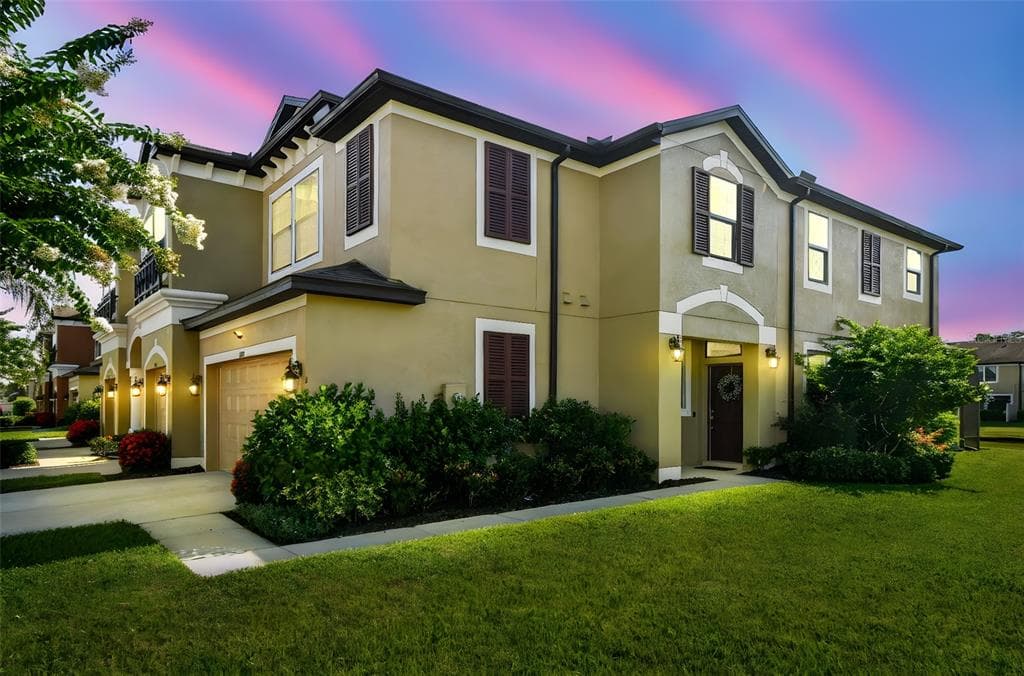 11519 CROWNED SPARROW LANE TAMPA, FL 33626