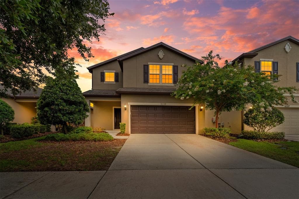 5239 FALLEN LEAF DRIVE