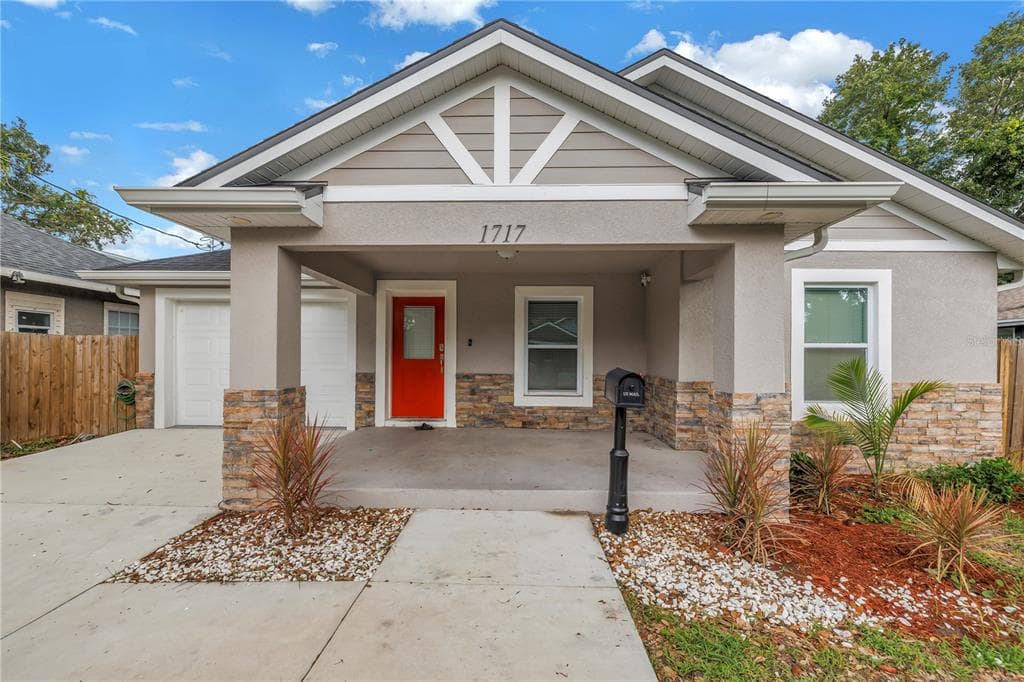 1717 PRESTON STREET S ST PETERSBURG, FL 33712