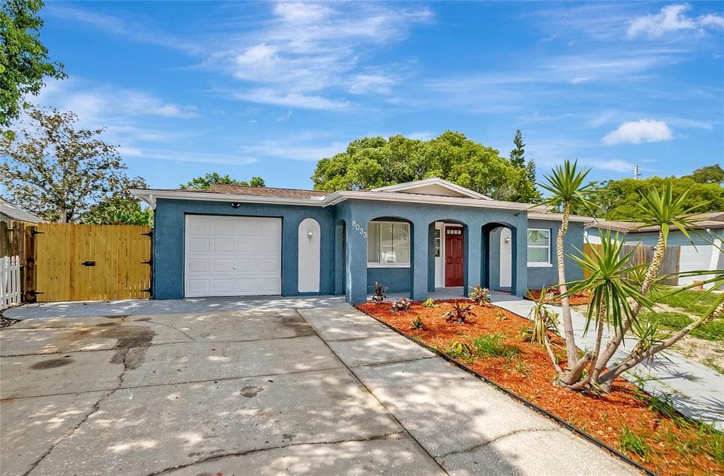 8033 NORWICH DRIVE PORT RICHEY, FL 34668