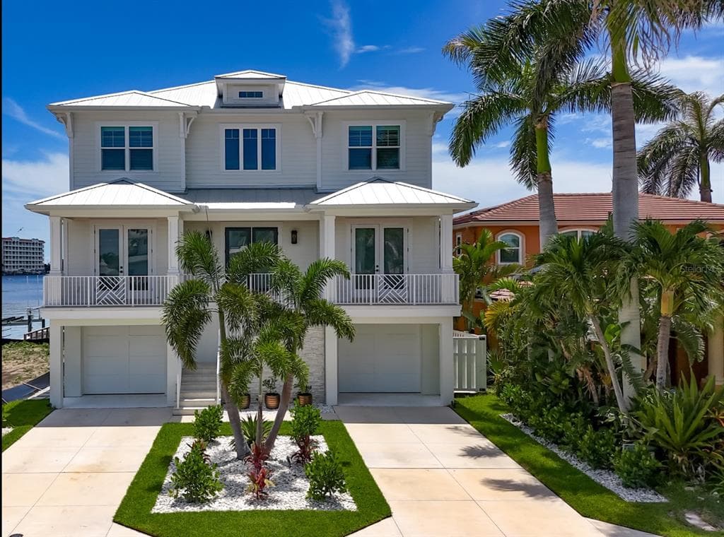 17715 WALL CIRCLE REDINGTON SHORES, FL 33708