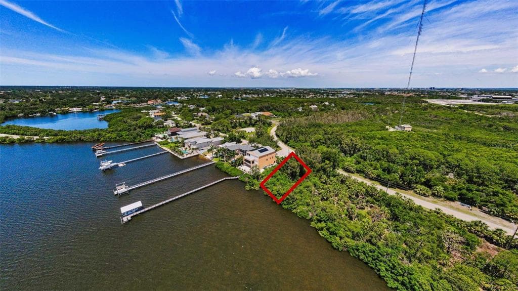 WEEDON DRIVE NE ST PETERSBURG, FL 33702