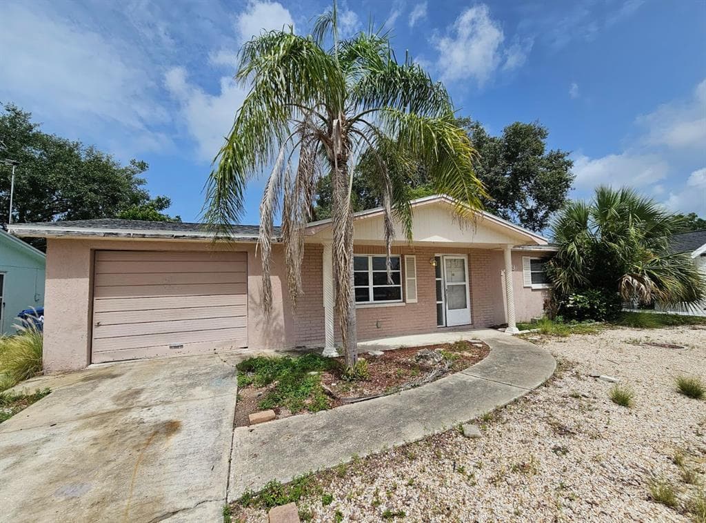 1019 MAYBURY DRIVE HOLIDAY, FL 34691