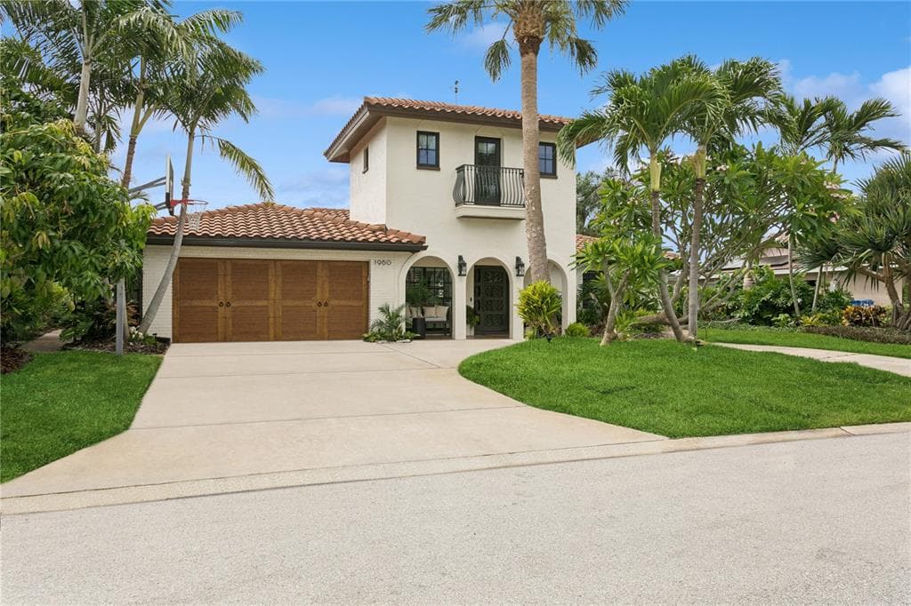 1960 KANSAS AVENUE NE ST PETERSBURG, FL 33703