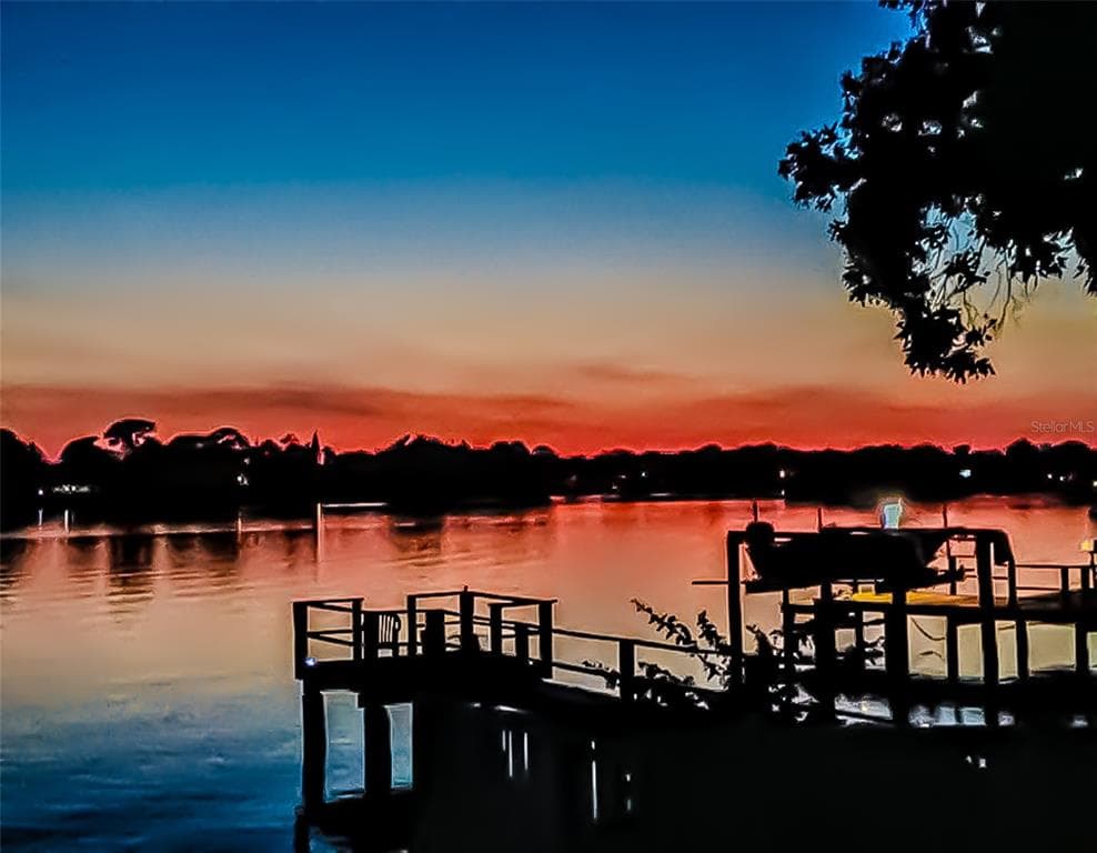 739 CHESAPEAKE DRIVE TARPON SPRINGS, FL 34689