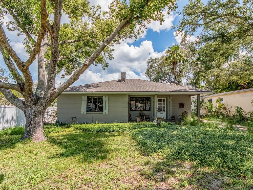1136 GRANADA STREET CLEARWATER, FL 33755