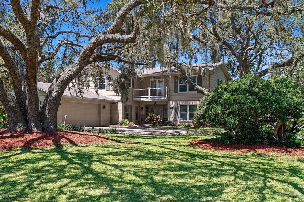 1310 RUSTLEWOOD DRIVE
