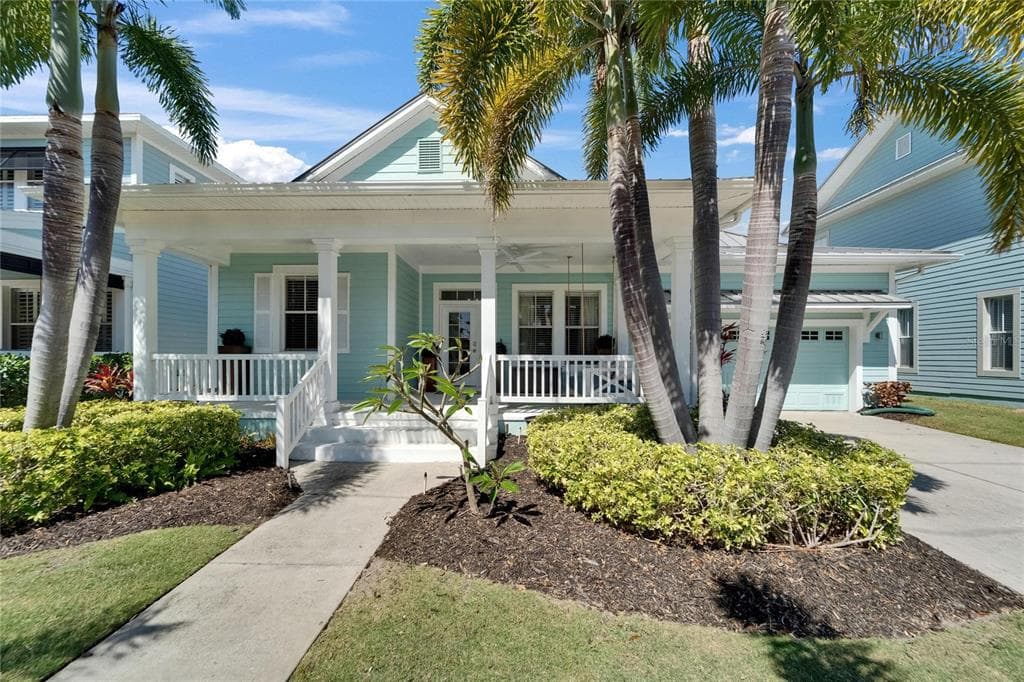 426 ISLEBAY DRIVE APOLLO BEACH, FL 33572