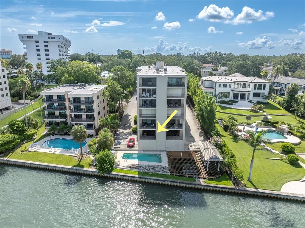 602 LIME AVENUE UNIT 102 CLEARWATER, FL 33756