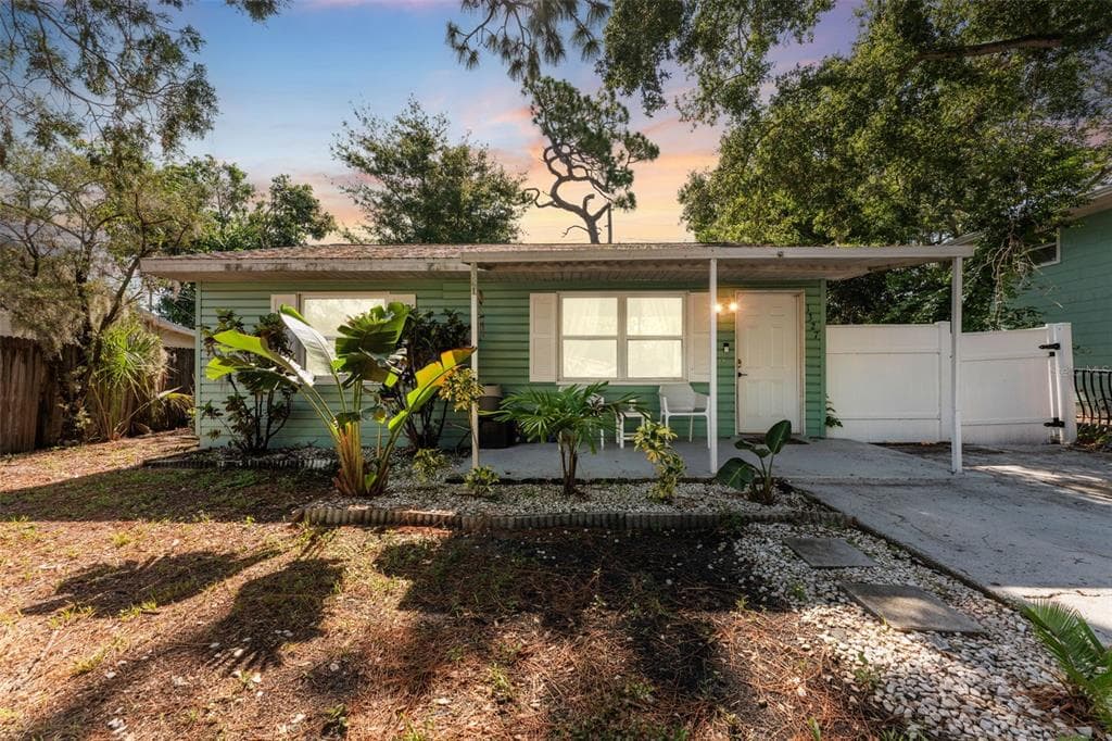 1327 S MICHIGAN AVENUE CLEARWATER, FL 33756