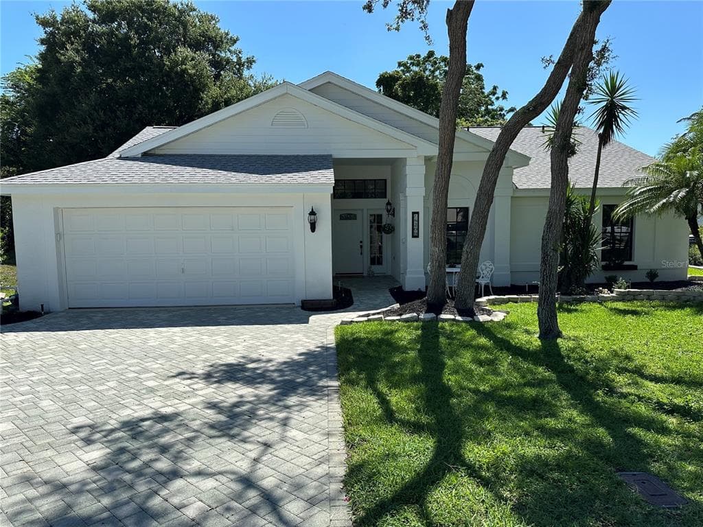 8209 GOLF CLUB COURT HUDSON, FL 34667