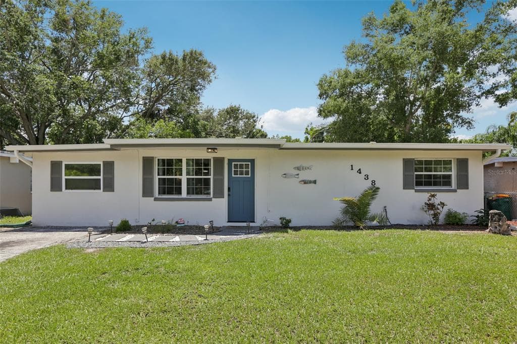 1438 POINCIANA DRIVE CLEARWATER, FL 33764
