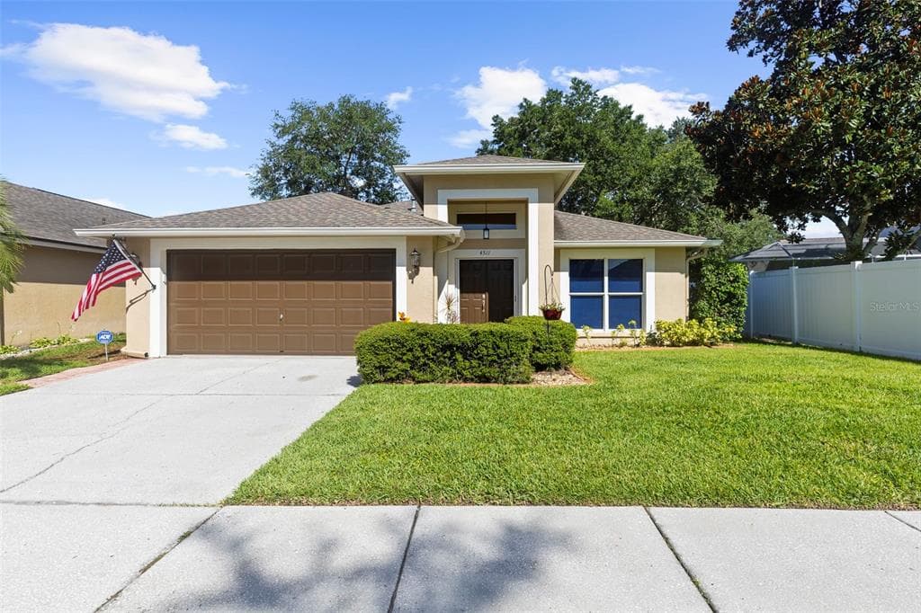 4511 PRESTON WOODS DRIVE VALRICO, FL 33596