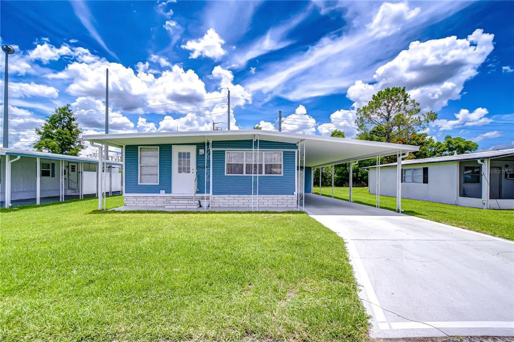 35014 CARL AVENUE ZEPHYRHILLS, FL 33541