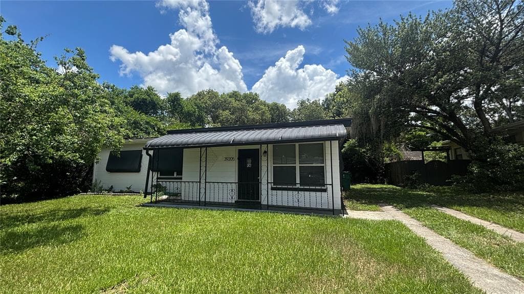 39205 PARK DRIVE ZEPHYRHILLS, FL 33542