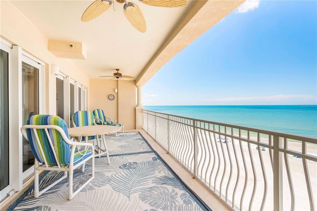 17720 GULF BOULEVARD UNIT A702 REDINGTON SHORES, FL 33708