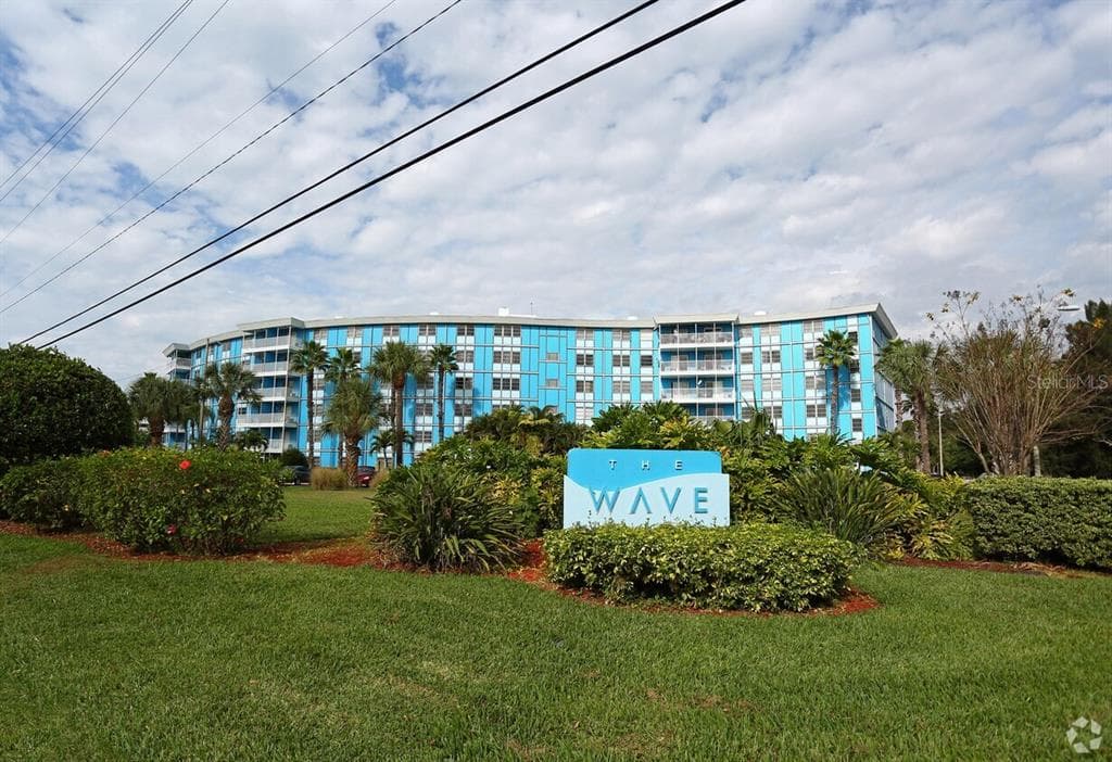 3315 58TH AVENUE S UNIT 115 ST PETERSBURG, FL 33712