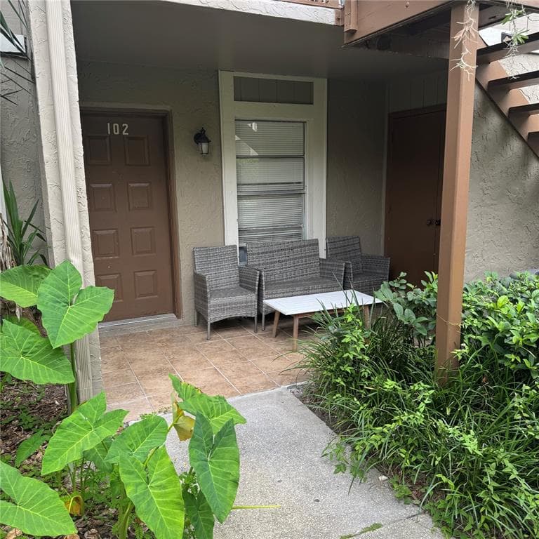 14219 SHADOW MOSS LANE UNIT 102 TAMPA, FL 33613