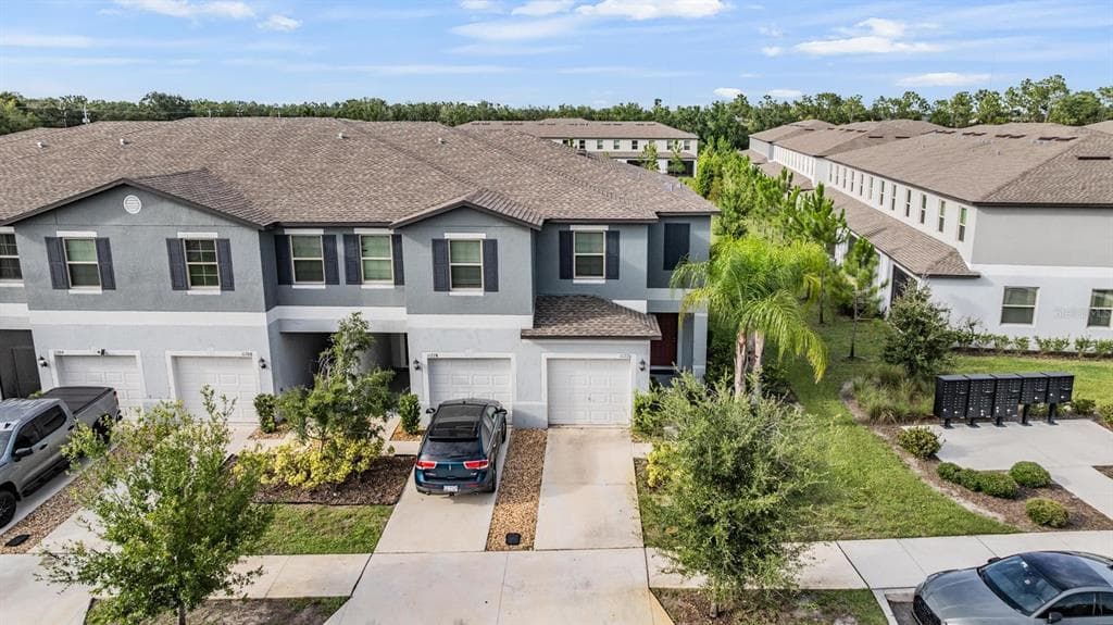11776 DUMAINE VALLEY ROAD RIVERVIEW, FL 33579