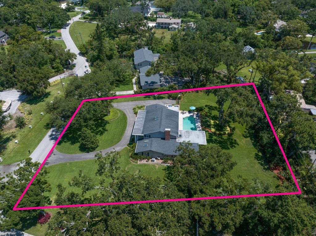 1681 LONG BOW LANE CLEARWATER, FL 33764