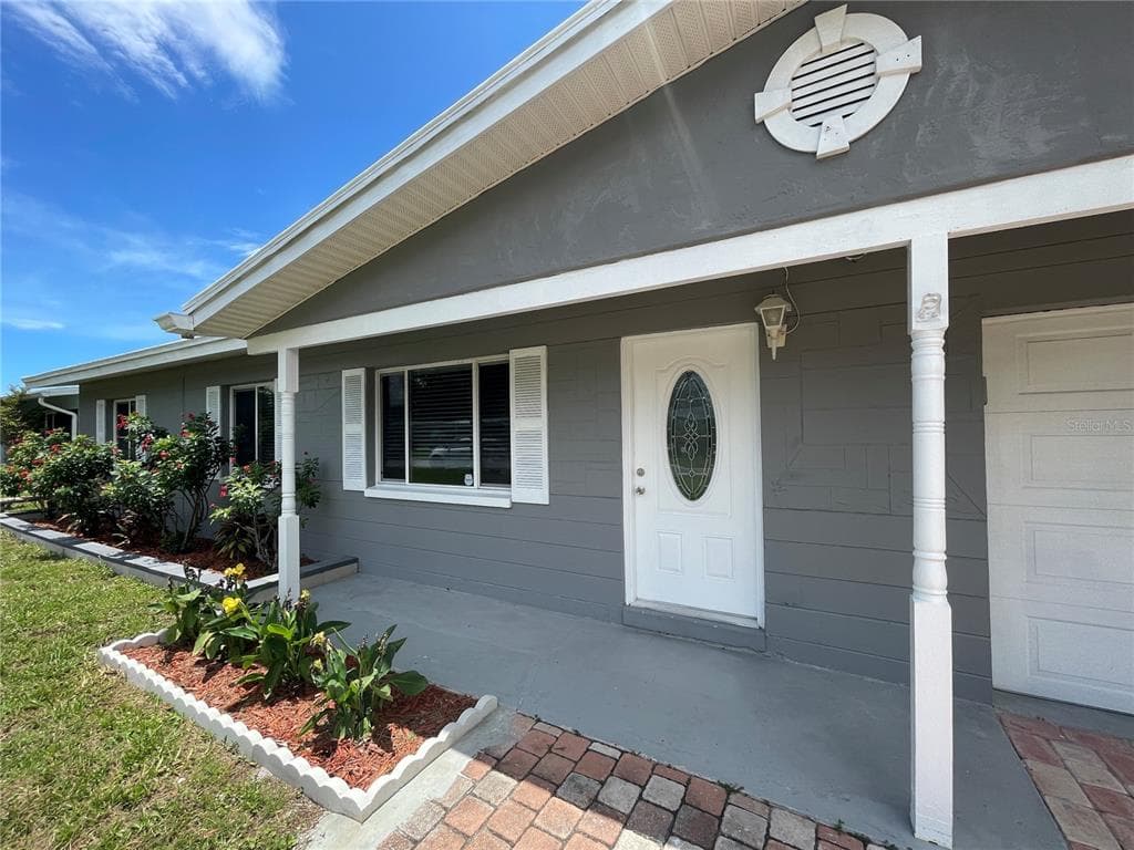 8240 QUAIL ROAD SEMINOLE, FL 33777