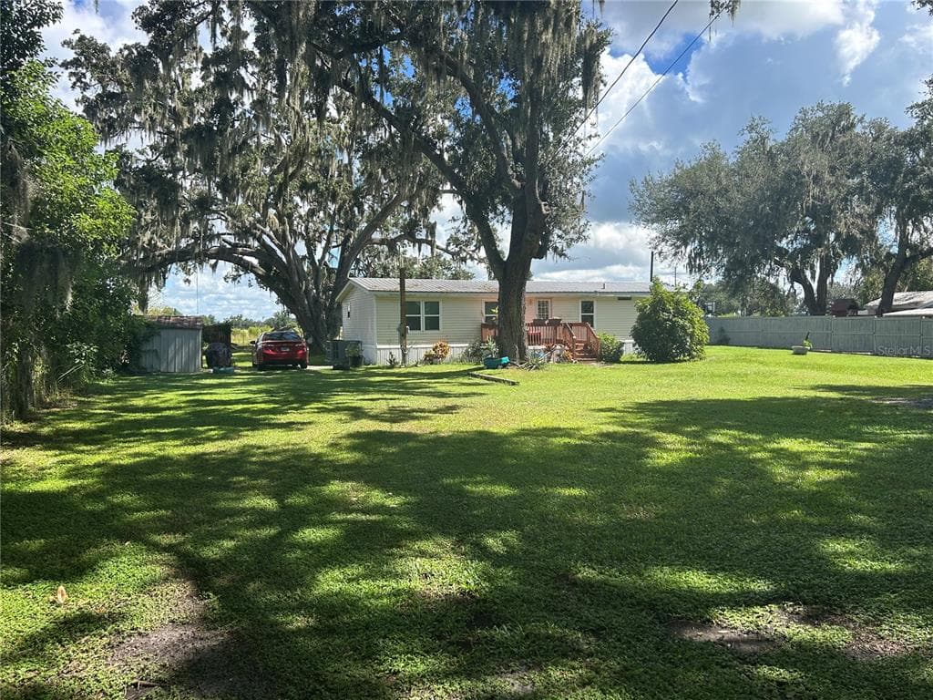 802 SWILLEY LOOP PLANT CITY, FL 33567