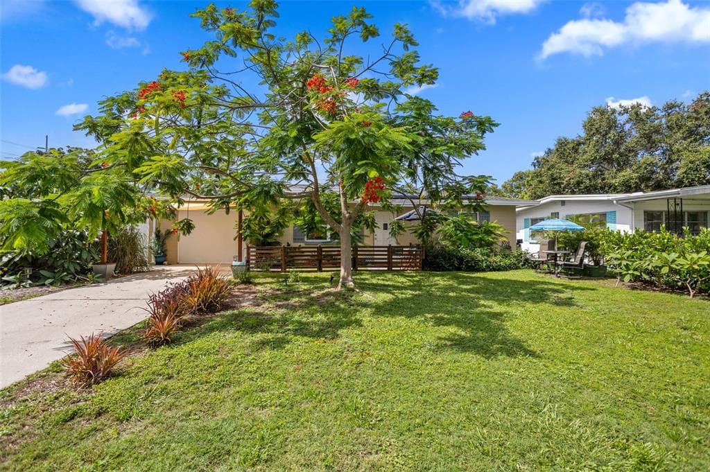 5236 48TH TERRACE N ST PETERSBURG, FL 33709