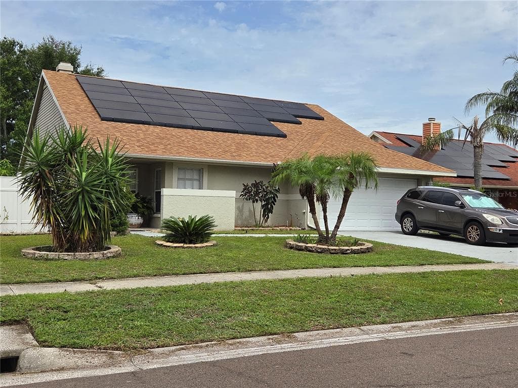 8718 LINDENHURST PLACE TAMPA, FL 33634