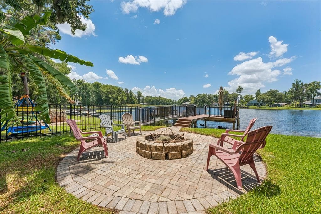 5704 HALF MOON LAKE ROAD TAMPA, FL 33625