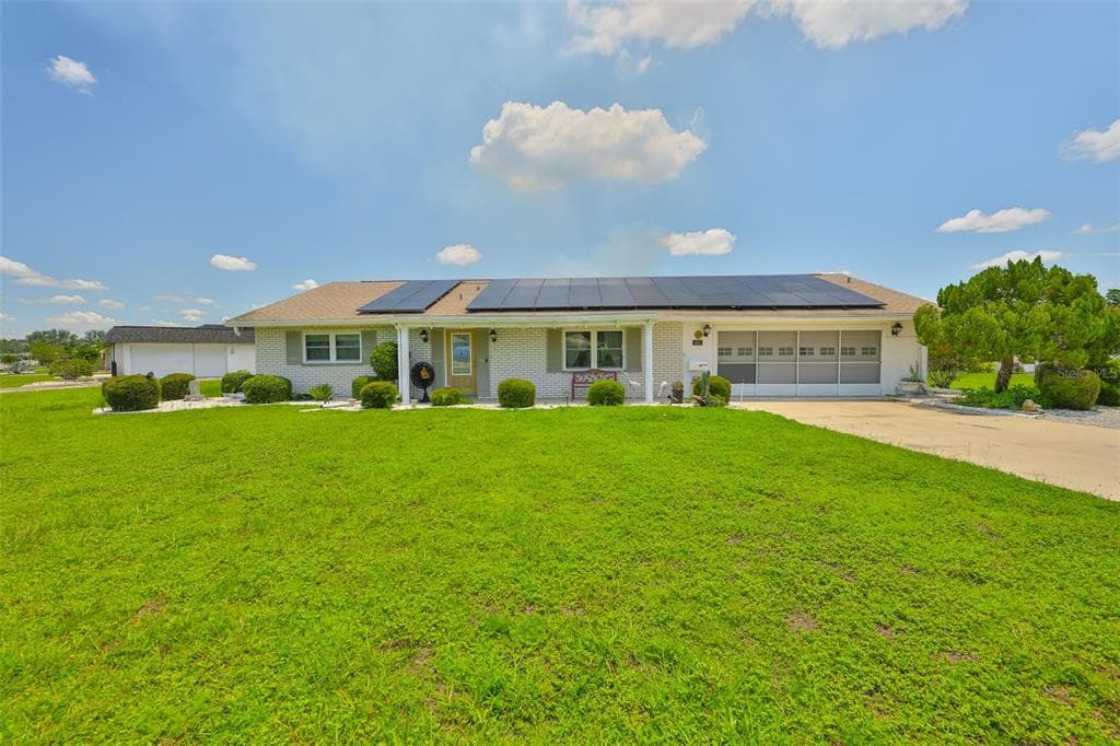 1811 MILFORD CIRCLE SUN CITY CENTER, FL 33573