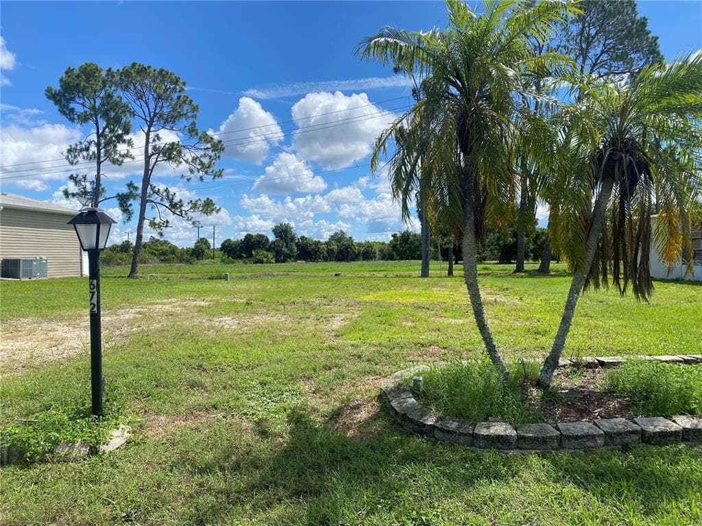 672 ALVARADO NORTH PORT, FL 34287