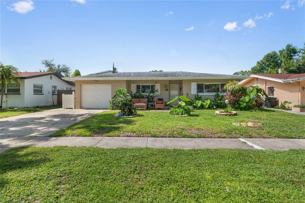 2518 KEEN PARK DRIVE LARGO, FL 33771
