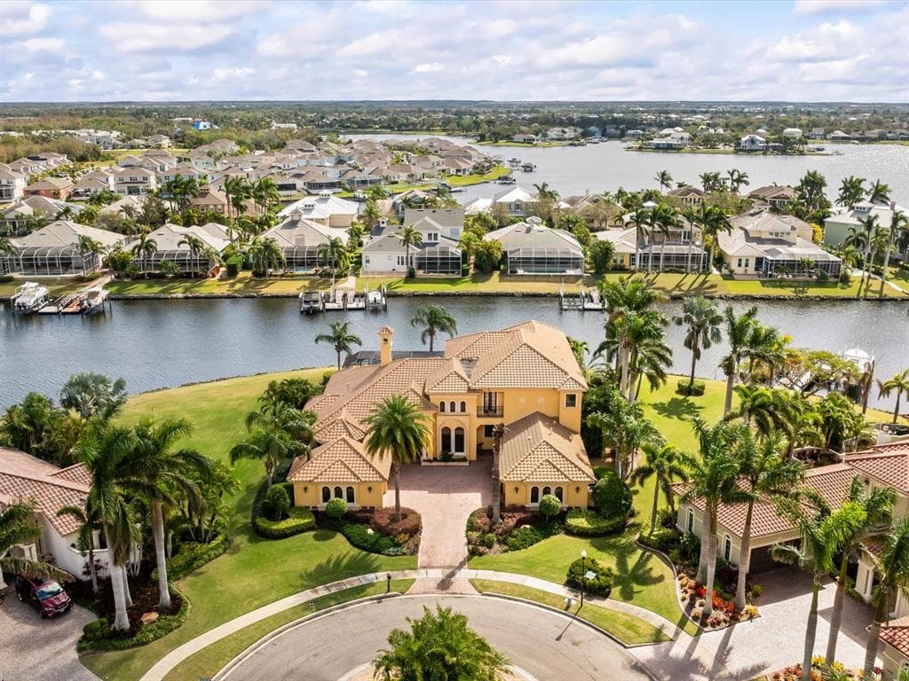 5403 TYBEE ISLAND DRIVE APOLLO BEACH, FL 33572