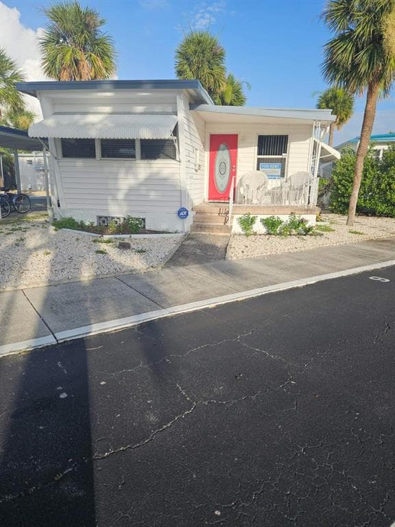 4851 W GANDY BOULEVARD UNIT B7L9 TAMPA, FL 33611