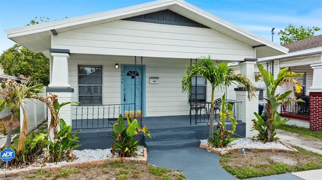 2404 CORRINE STREET TAMPA, FL 33605