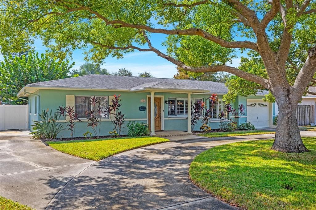 4126 25TH AVENUE N ST PETERSBURG, FL 33713