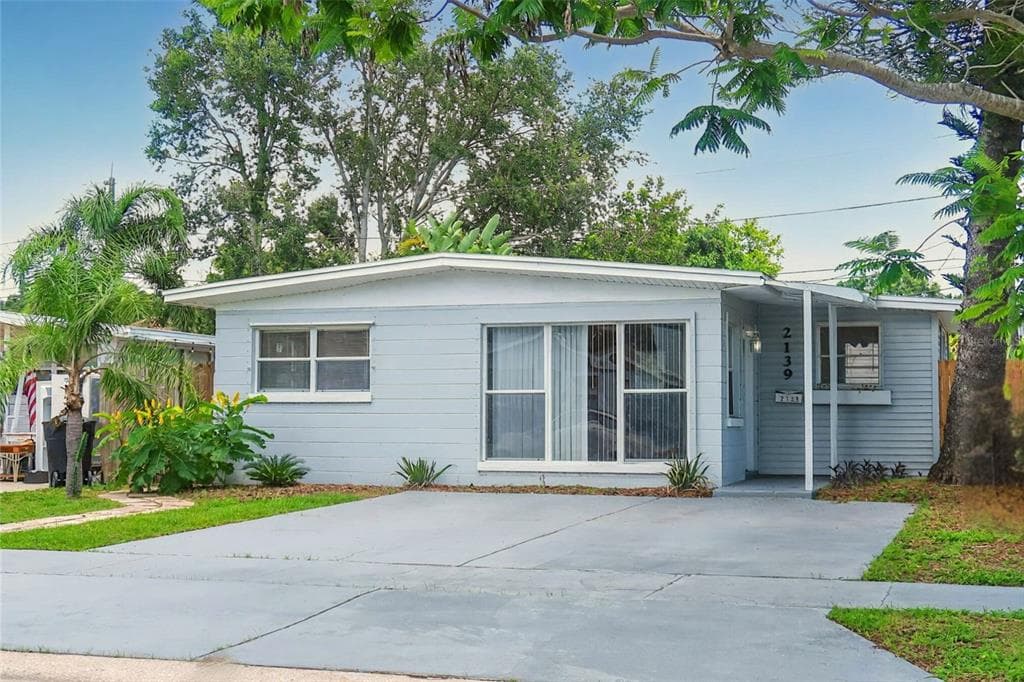 2139 42ND AVENUE N ST PETERSBURG, FL 33714
