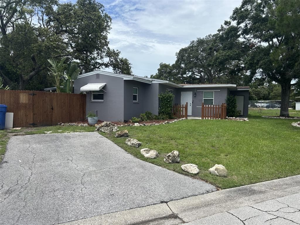 4491 CRESTWOOD DRIVE N ST PETERSBURG, FL 33714