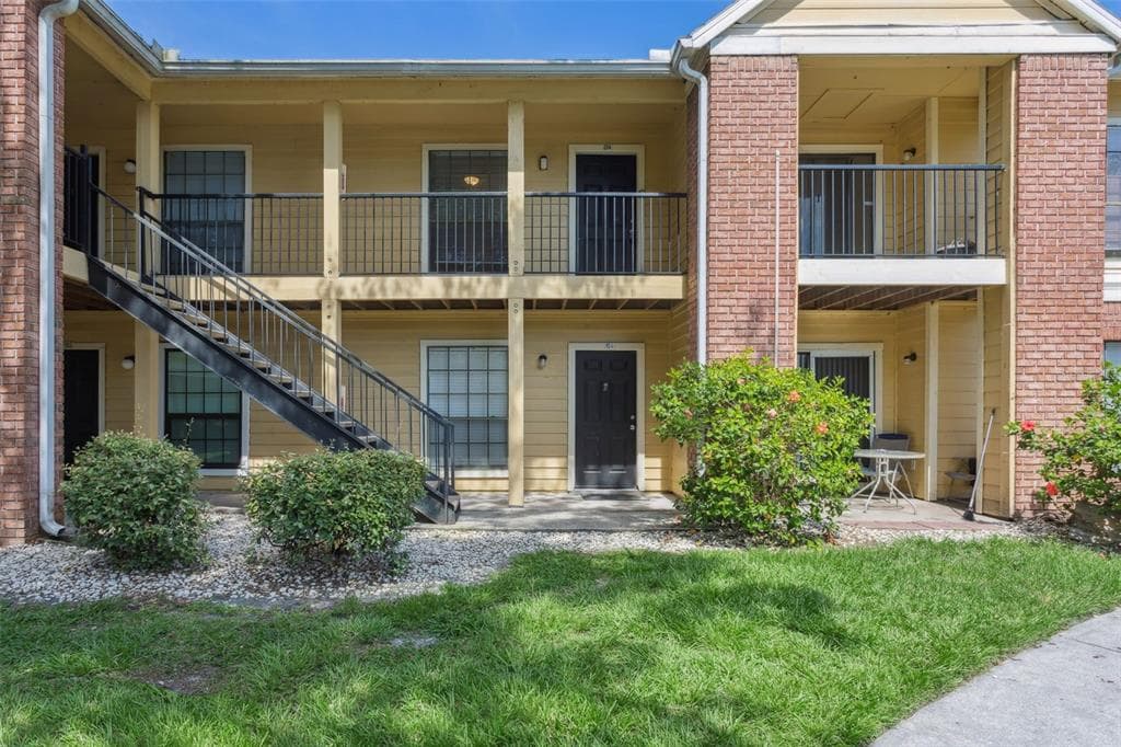 8645 FANCY FINCH DRIVE UNIT 204 TAMPA, FL 33614