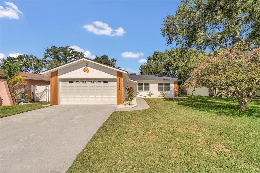 1632 ST CATHERINE DRIVE E DUNEDIN, FL 34698