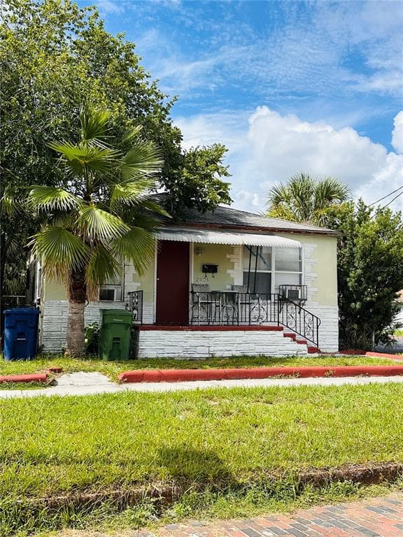 2905 W CHESTNUT STREET TAMPA, FL 33607