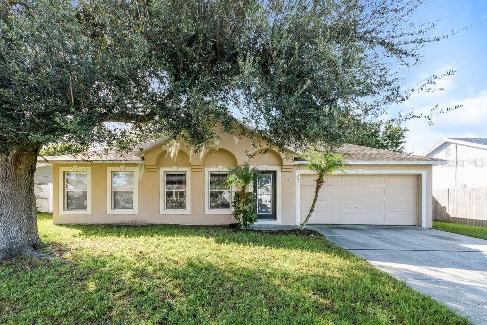 225 CRANBROOK DRIVE KISSIMMEE, FL 34758