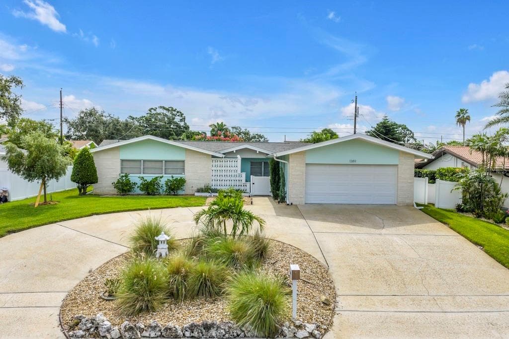 1389 HIGH BLUFF DRIVE N LARGO, FL 33770