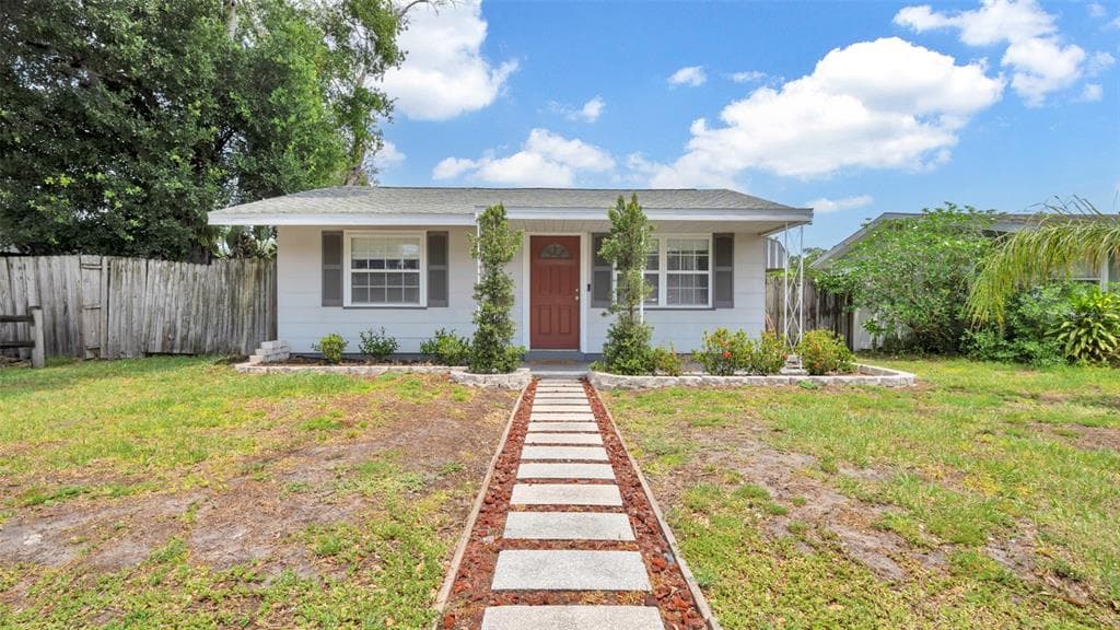 1153 54TH AVENUE N ST PETERSBURG, FL 33703