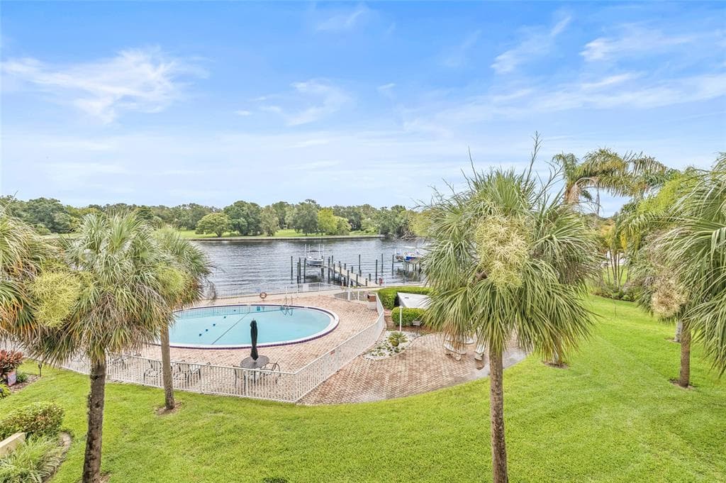 2424 W TAMPA BAY BOULEVARD UNIT B211 TAMPA, FL 33607