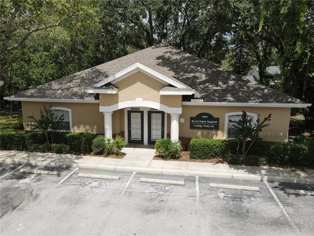 3262 COVE BEND DRIVE TAMPA, FL 33613