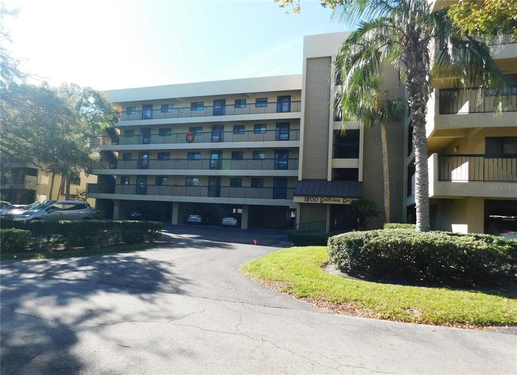 1843 GOLFVIEW DRIVE UNIT 1843 TARPON SPRINGS, FL 34689