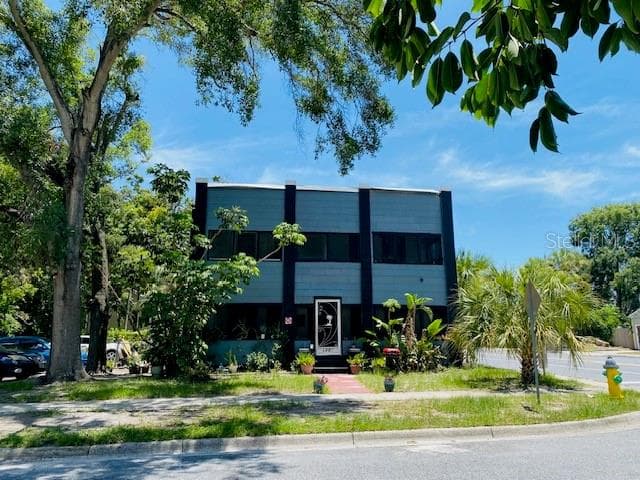1960 4TH AVENUE N UNIT 4 ST PETERSBURG, FL 33713