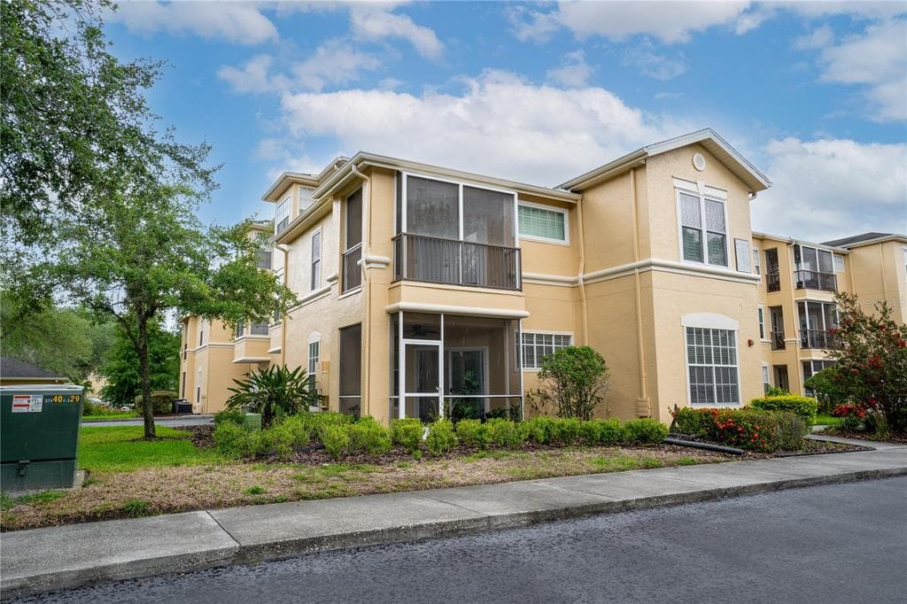 5125 PALM SPRINGS BOULEVARD UNIT 5101 TAMPA, FL 33647